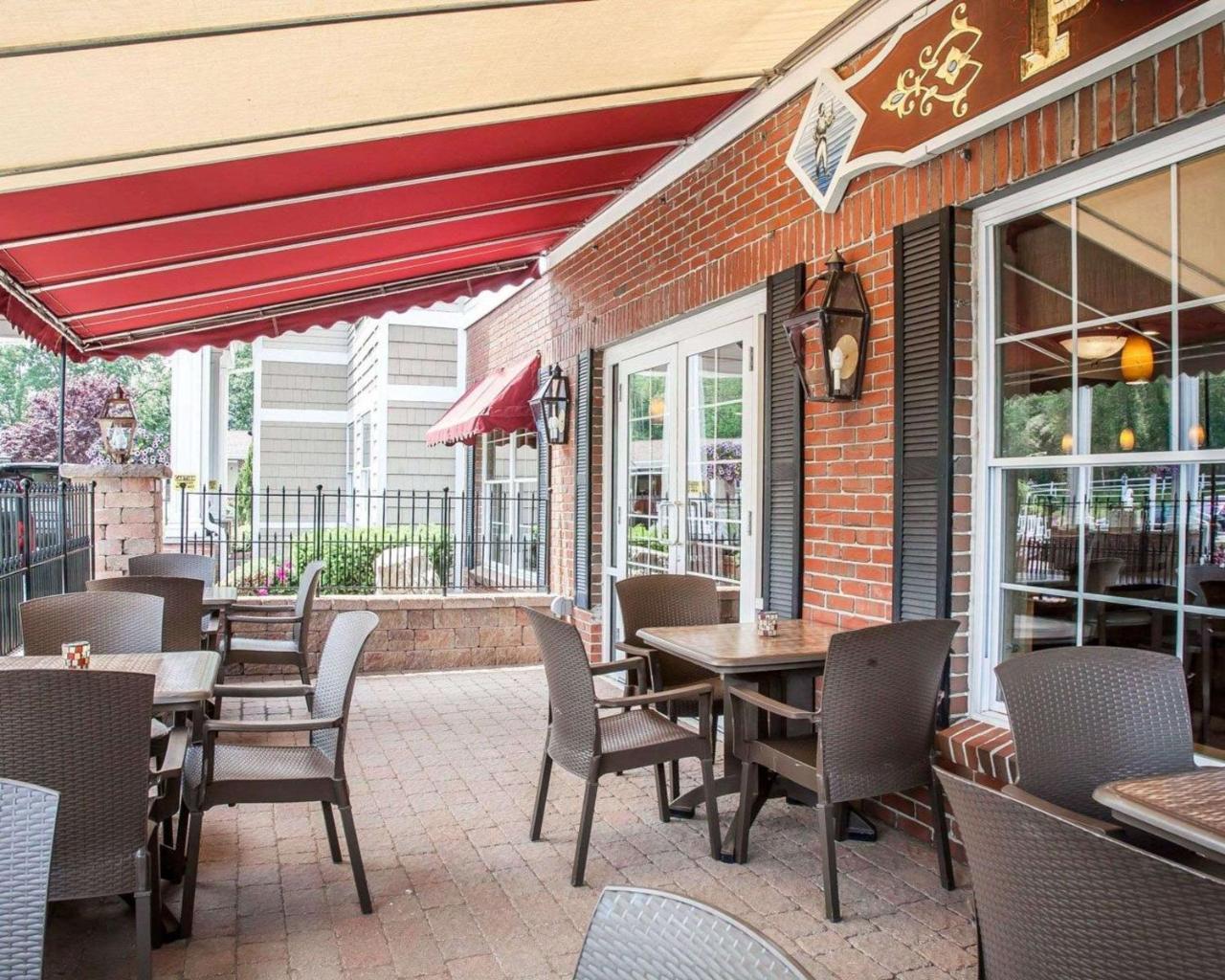 Comfort Inn & Suites Sturbridge-Brimfield מראה חיצוני תמונה